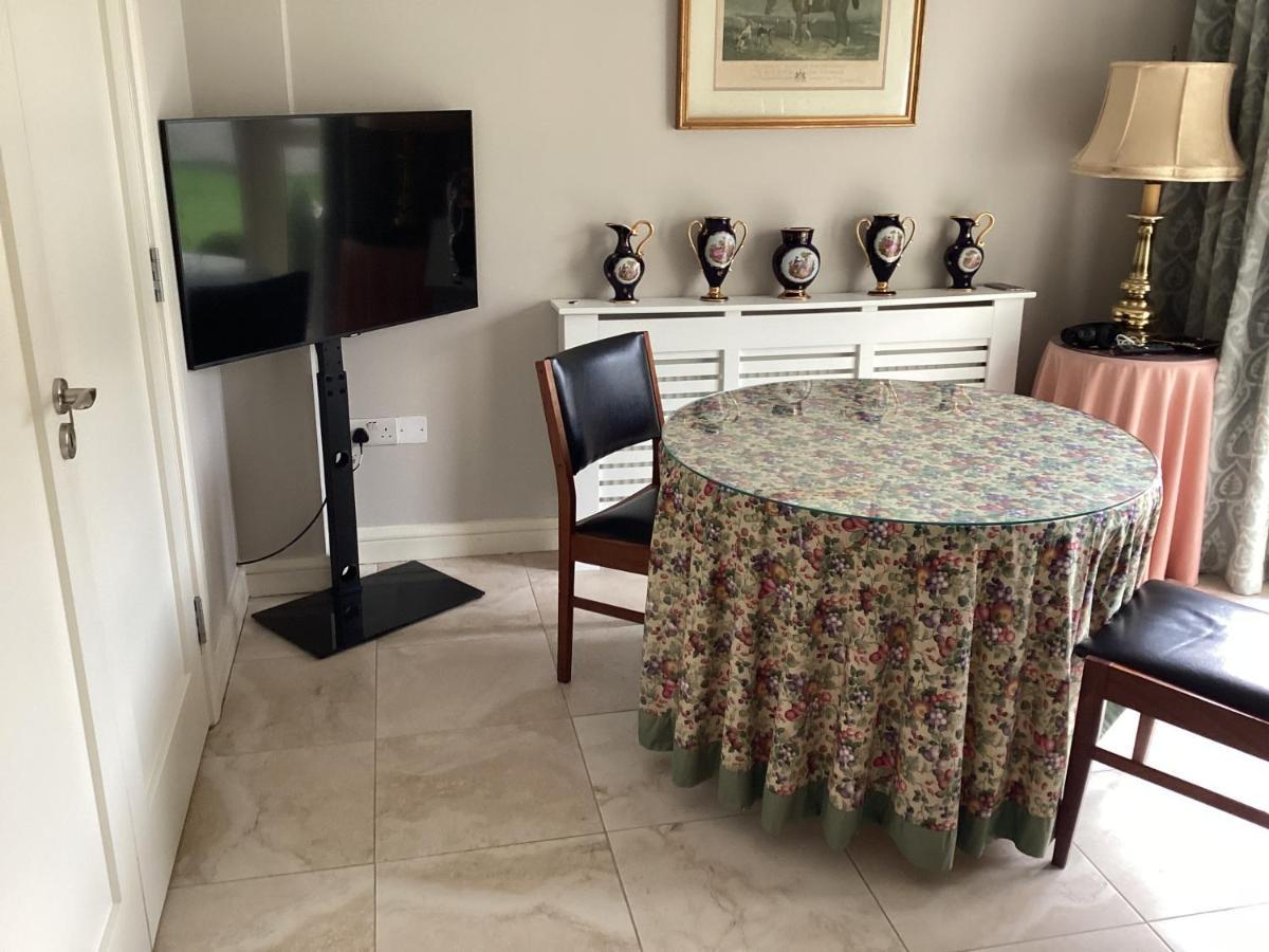 Apartmán 4 Cois Glaisin View Navan Exteriér fotografie